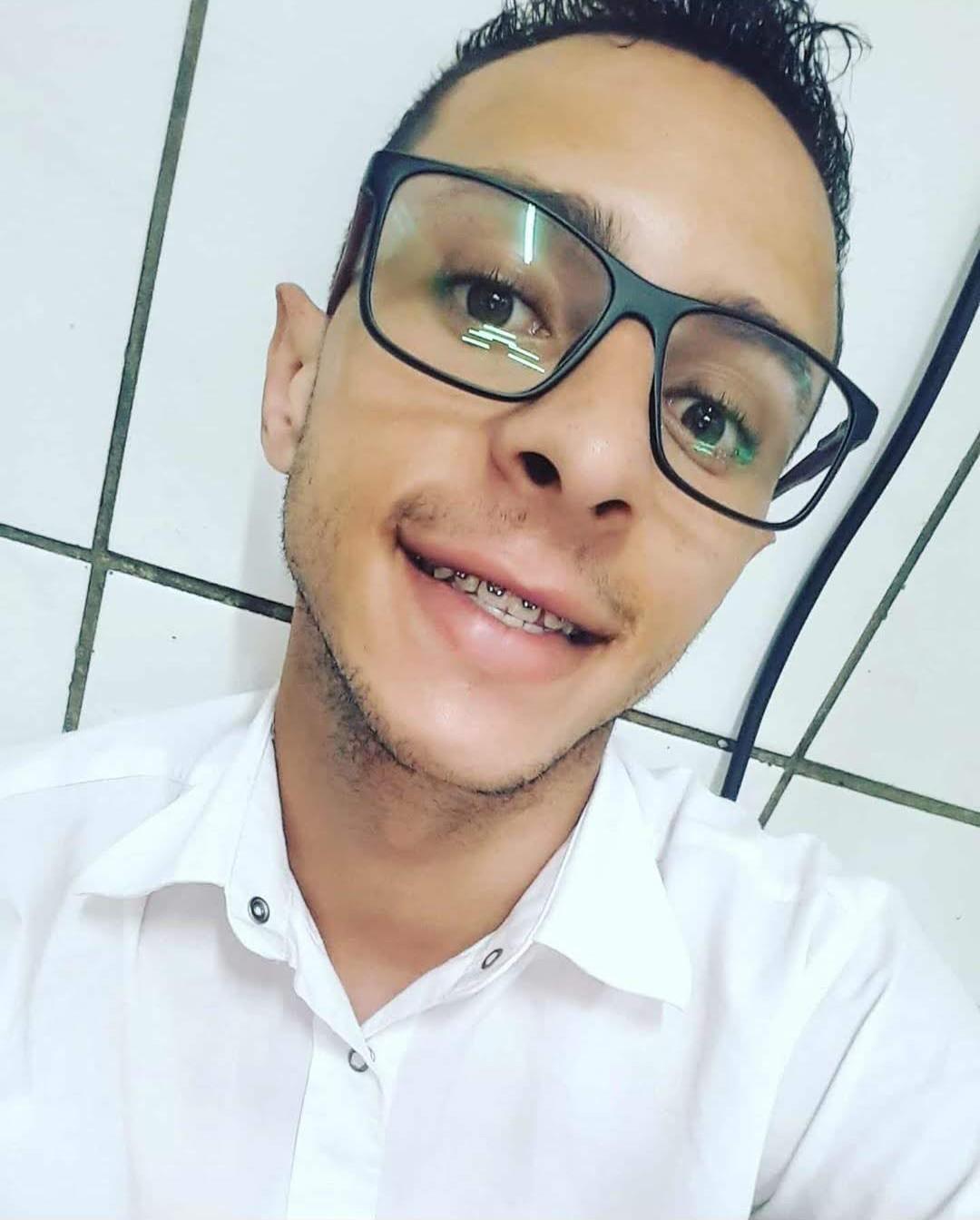 Andrew Santos Costa