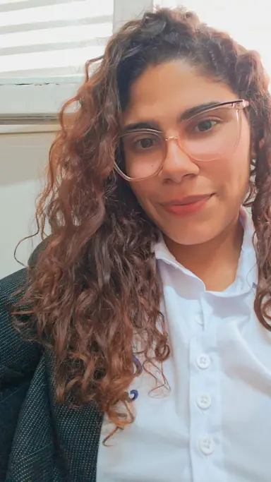 Helen Cristina dos Santos